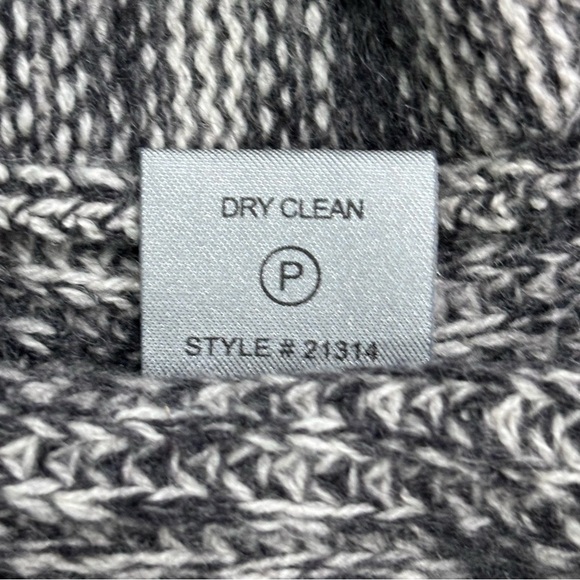 360 Cashmere Heathered Gray Crew neck Sweater Size XS - Picture 6 of 7